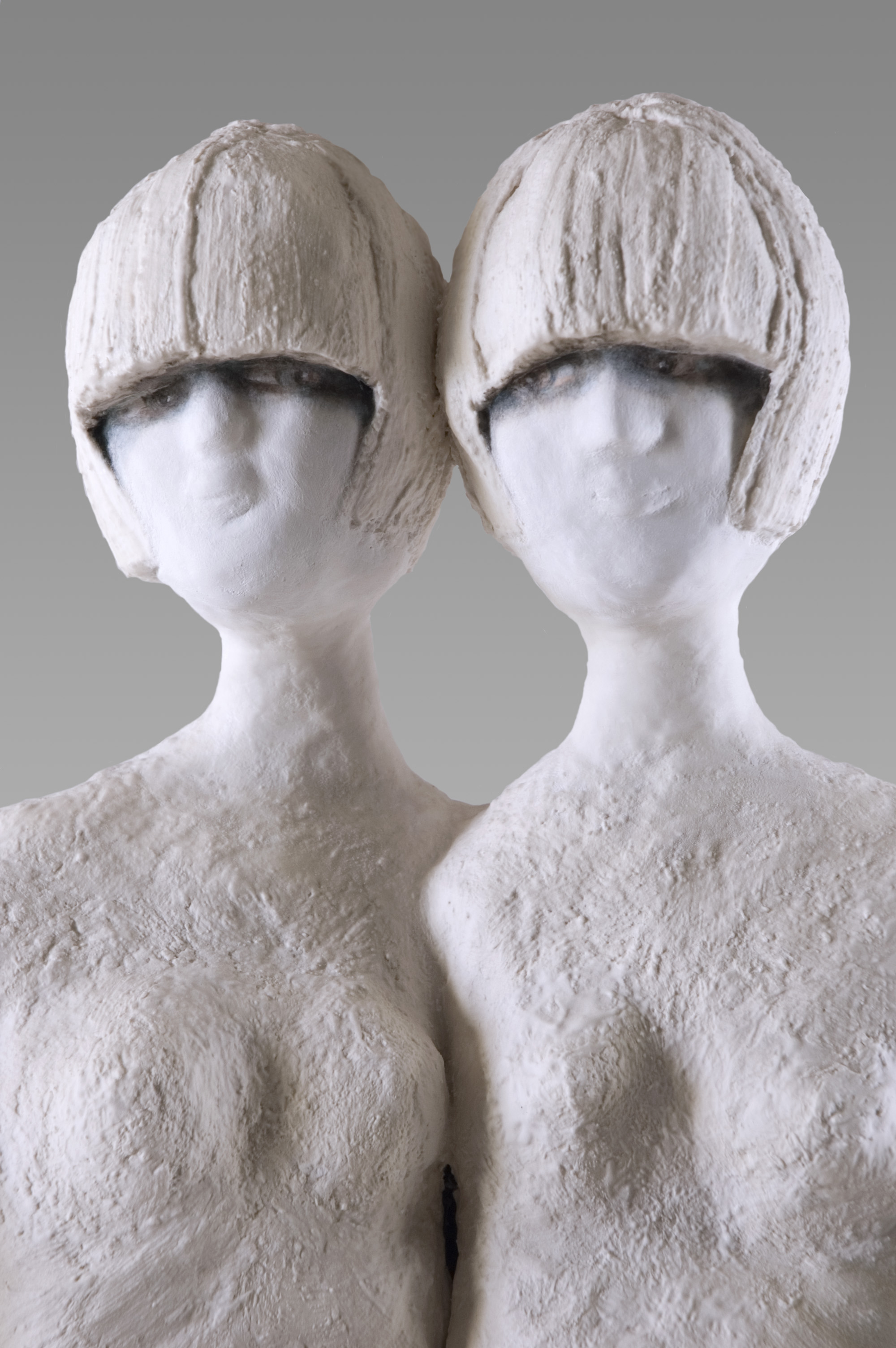Sylvie COTTY- DANCETTE - les soeurs 2006 resine platre pigments 100X80 Sylvie COTTY- DANCETTE - les soeurs 2006 resine platre pigments 100X80