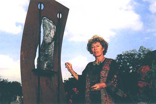 BRIGITTE SILLARD - verre et métal. 250X 60 création 2010 BRIGITTE SILLARD - verre et métal. 250X 60 création 2010