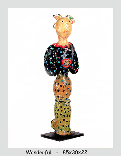 Huguette MACHADO RICO - Wonderful.. 85x30x22cm. 1995.Papier méché polychrome. Huguette MACHADO RICO - Wonderful.. 85x30x22cm. 1995.Papier méché polychrome.