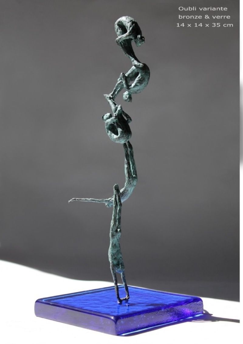 CLAIRE FONTANA - oubli : bronze & verre 36 x 20 x 8 cm CLAIRE FONTANA - oubli : bronze & verre 36 x 20 x 8 cm