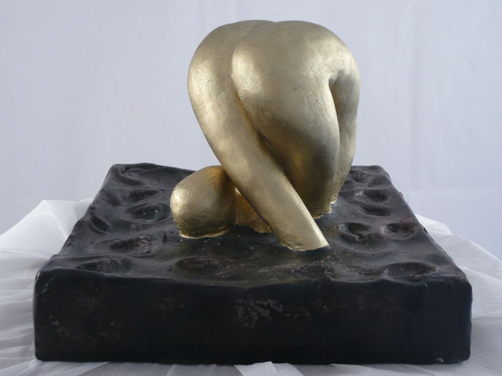 Christian CANDELIER - la belle en bois dormant 57 x 22 x34 TERRE CUITE et CEP de VIGNE Christian CANDELIER - la belle en bois dormant 57 x 22 x34 TERRE CUITE et CEP de VIGNE