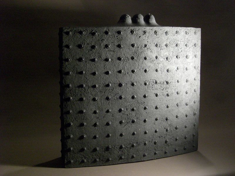 Christian FAILLAT - mur éclosant - 2009 - 56x55x12cm - grès, Christian FAILLAT - mur éclosant - 2009 - 56x55x12cm - grès,