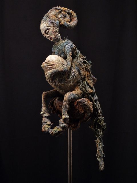 Daniel FAIVRE - Kre-A-Tu-R' H 122 socle incorporé L 23 - 2010 - bois, fer, tissus Daniel FAIVRE - Kre-A-Tu-R' H 122 socle incorporé L 23 - 2010 - bois, fer, tissus