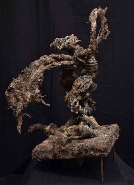 Daniel FAIVRE - Kre-A-Tu-R' H 147 socle incorporé L 25 - 2011 - bois, fer, tissus Daniel FAIVRE - Kre-A-Tu-R' H 147 socle incorporé L 25 - 2011 - bois, fer, tissus