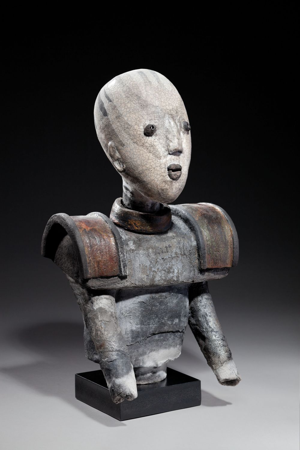 Francoise CARRASCO - crispation 35x21x24cm 2010 raku Francoise CARRASCO - crispation 35x21x24cm 2010 raku