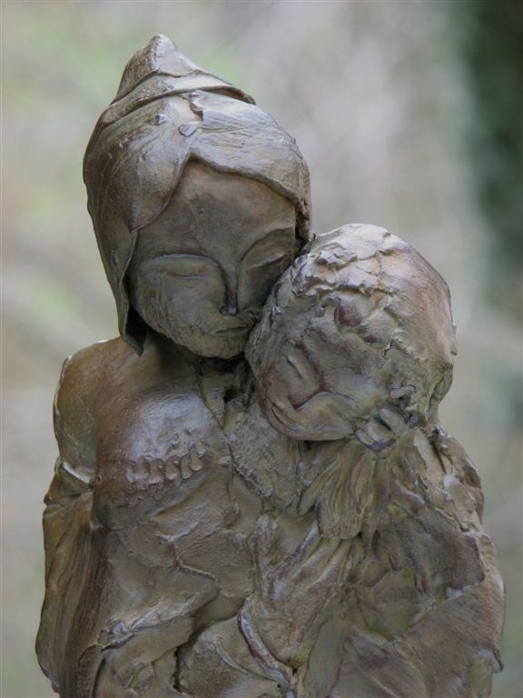GENEVIEVE BAYLE - Bon Samaritain, détail, 48cm, 2010, bronze GENEVIEVE BAYLE - Bon Samaritain, détail, 48cm, 2010, bronze