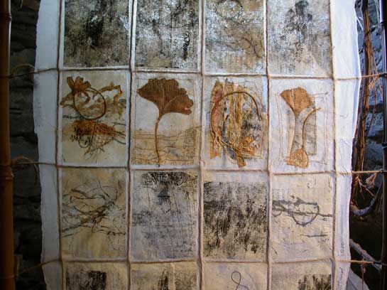 MARIANNE FROSSARD - techniques mixtes sur papier de soie, 180x25cm MARIANNE FROSSARD - techniques mixtes sur papier de soie, 180x25cm