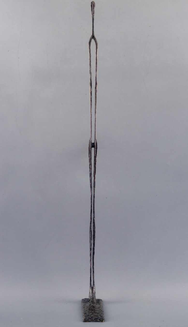 Pascale, Yvonne REMACHA - L'Un n 2, 85,5 cm Hauteur, 1998, sculpture en bronze Pascale, Yvonne REMACHA - L'Un n 2, 85,5 cm Hauteur, 1998, sculpture en bronze
