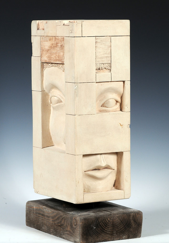 Yglix Rigutto - Marianne,60x30x20,2010,sculpture pierre Yglix Rigutto - Marianne,60x30x20,2010,sculpture pierre