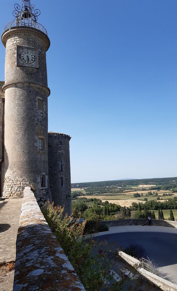 Exposition au Chateau de Lussan