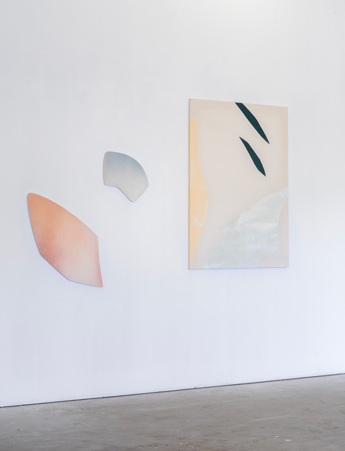 Kahina Loumi, Premiers Jours