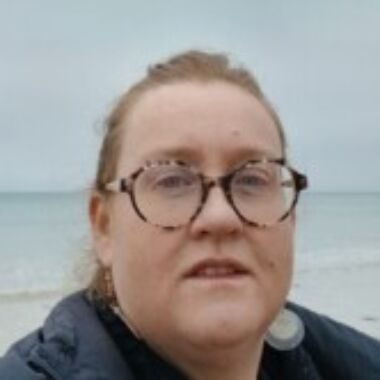 Illustration du profil de Pouget Elise (art vibratoire roussette)