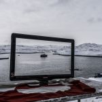 Y A QUE D\'LA MER A LA TELE