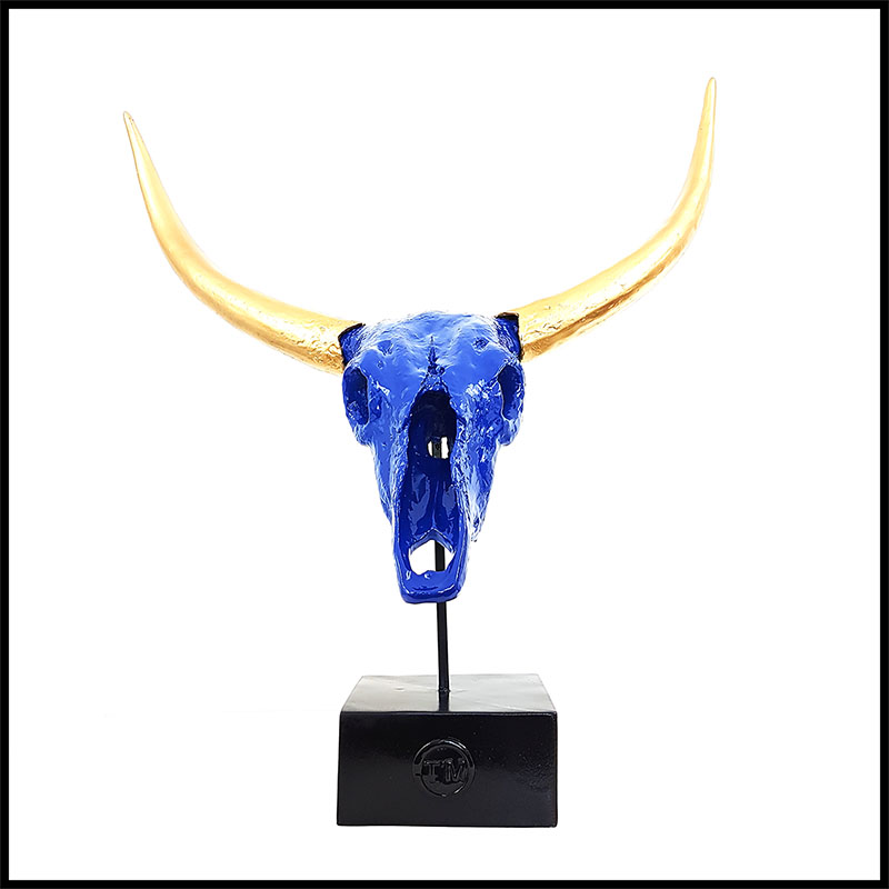 pop-skull-sculpture-by-tm