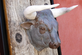 protome-taurin