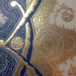 Femme nushu filigranes d’or et de lapis lazuli