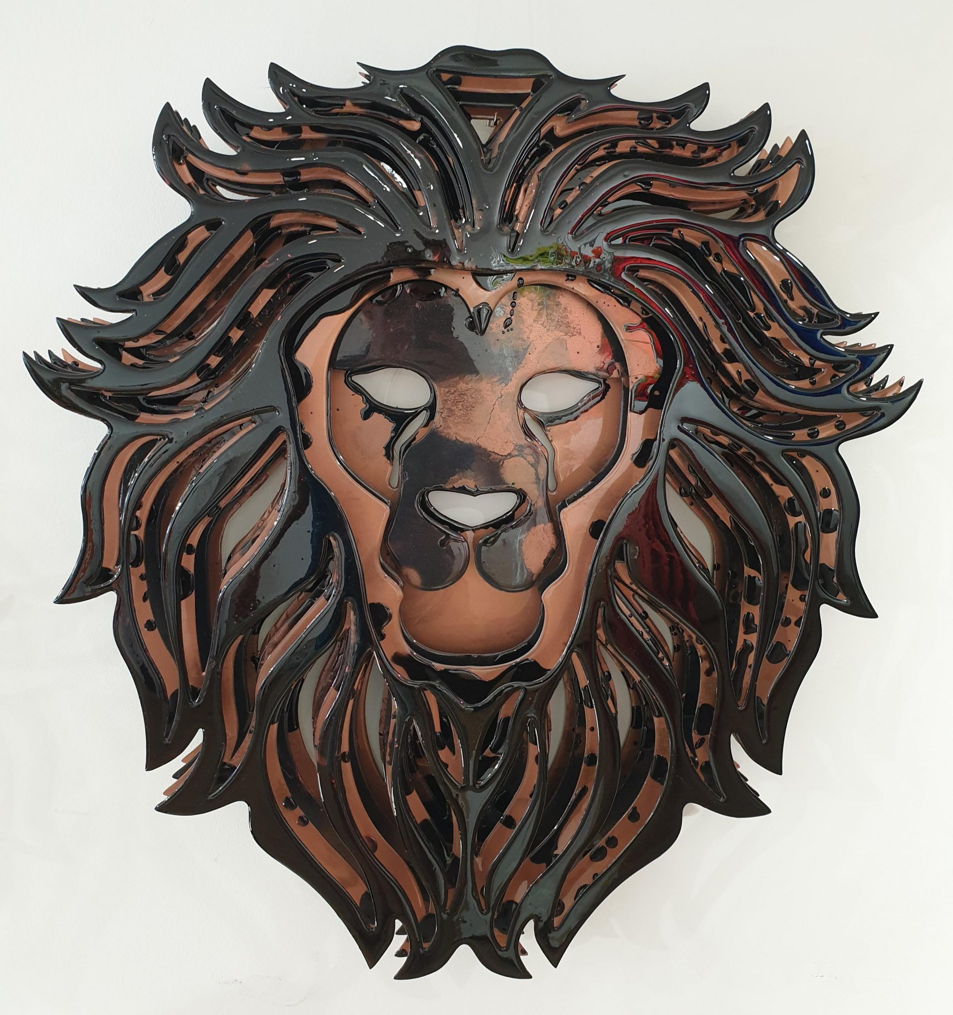 lion-copper-black