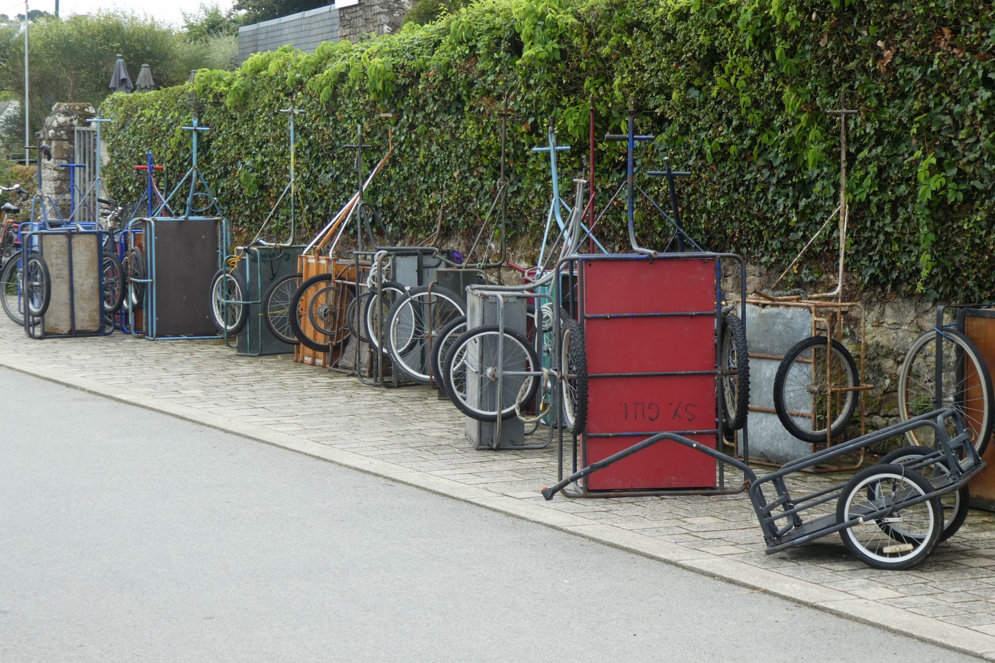 lattente-sur-le-quai