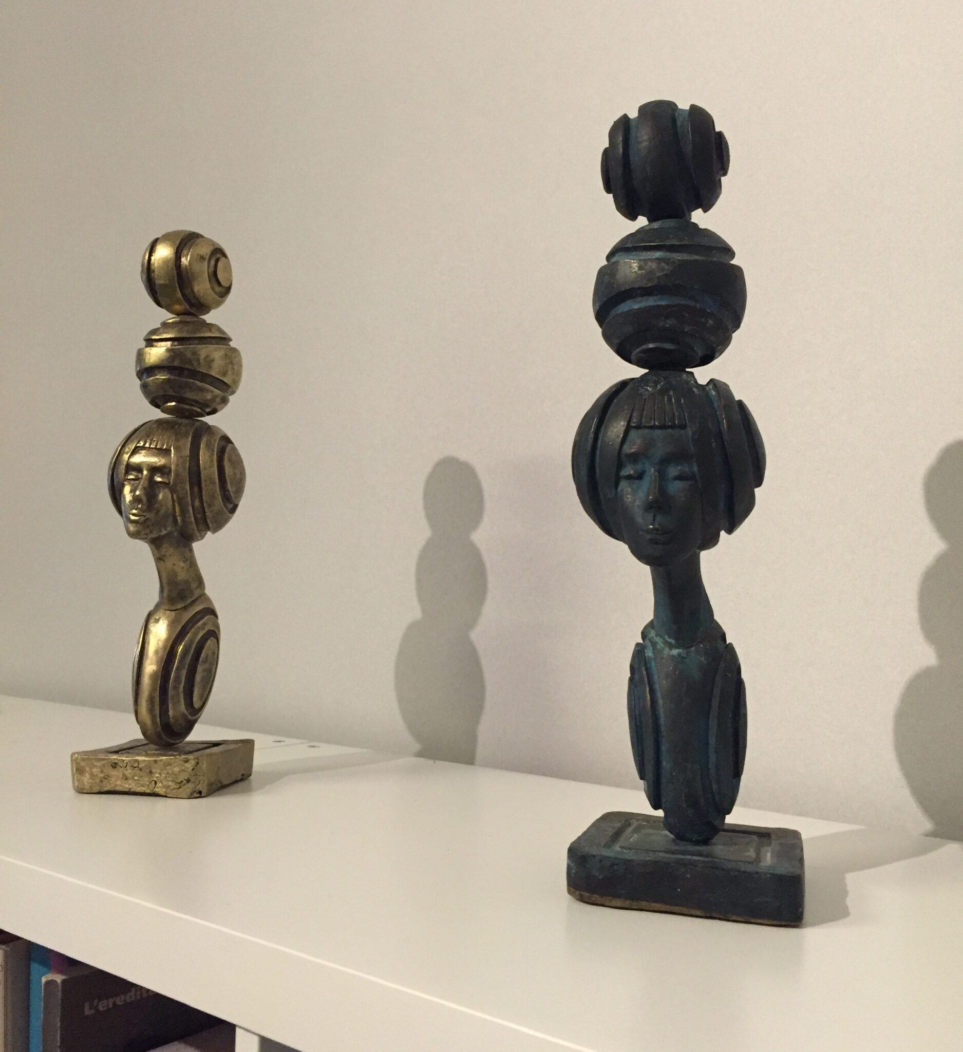 sculpture-en-bronze-pyramide-auteur-yuri-kutyur-2