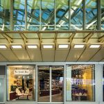 Le Petit Duc, création de la vitrine et visual merchandising à l\'intérieur de la boutique, Paris