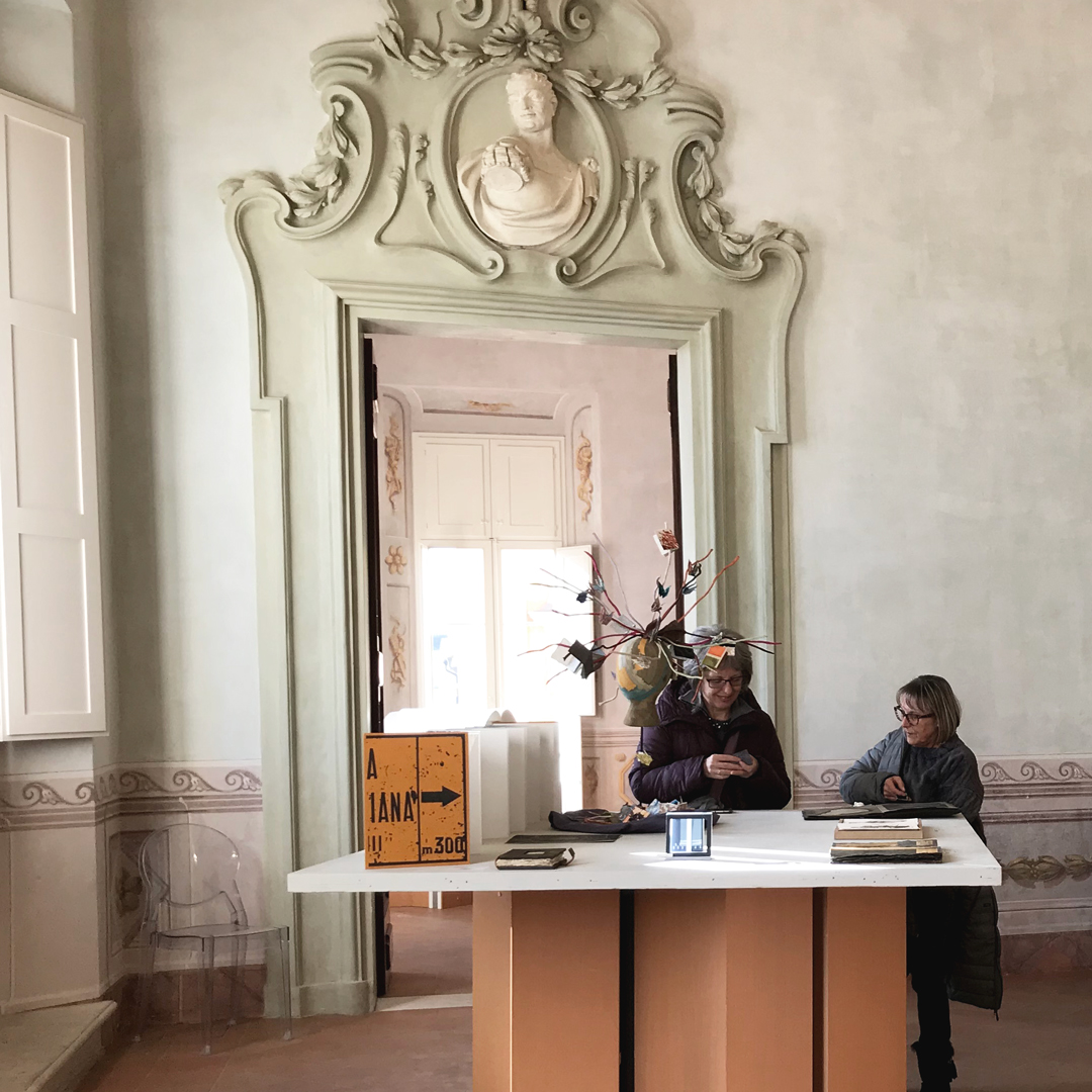 siege-de-lexpo-libri-mai-mai-visti-palazzo-rasponi-dalle-teste-ravenne-italie