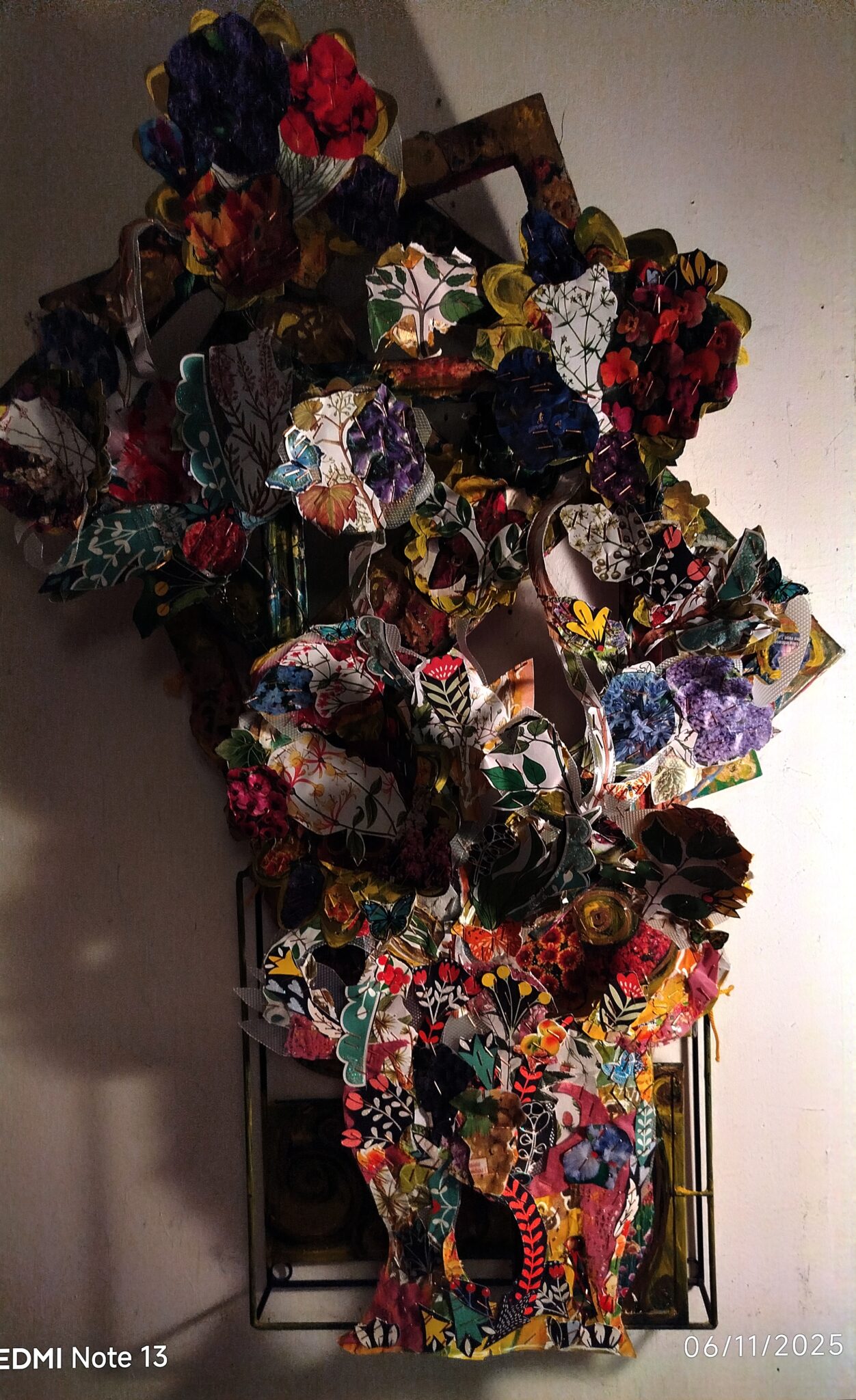 sculpture-de-cadres-nov-2025-dim-68-x-40-cm