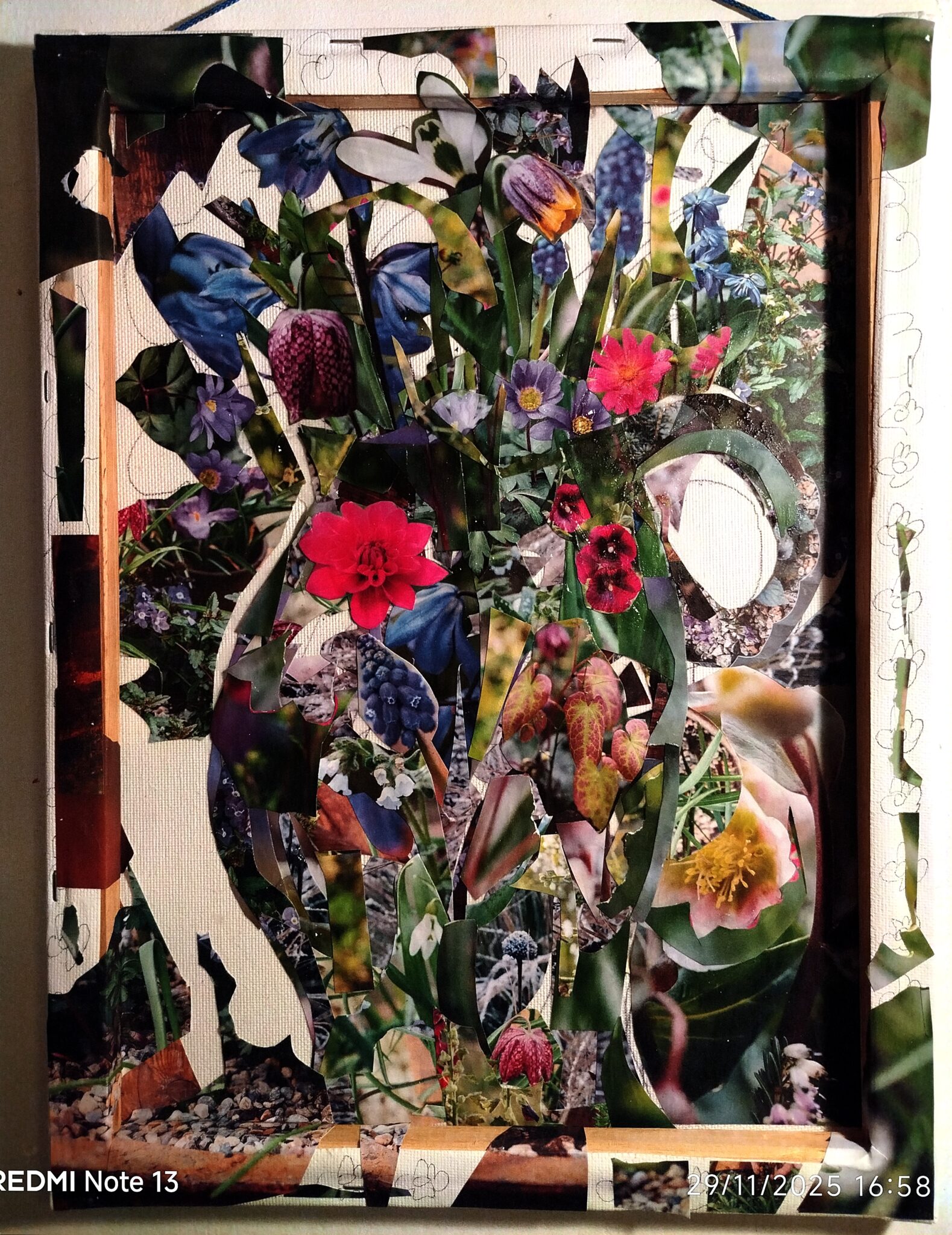 flore-nov-2025-dim-40-x-30-cm