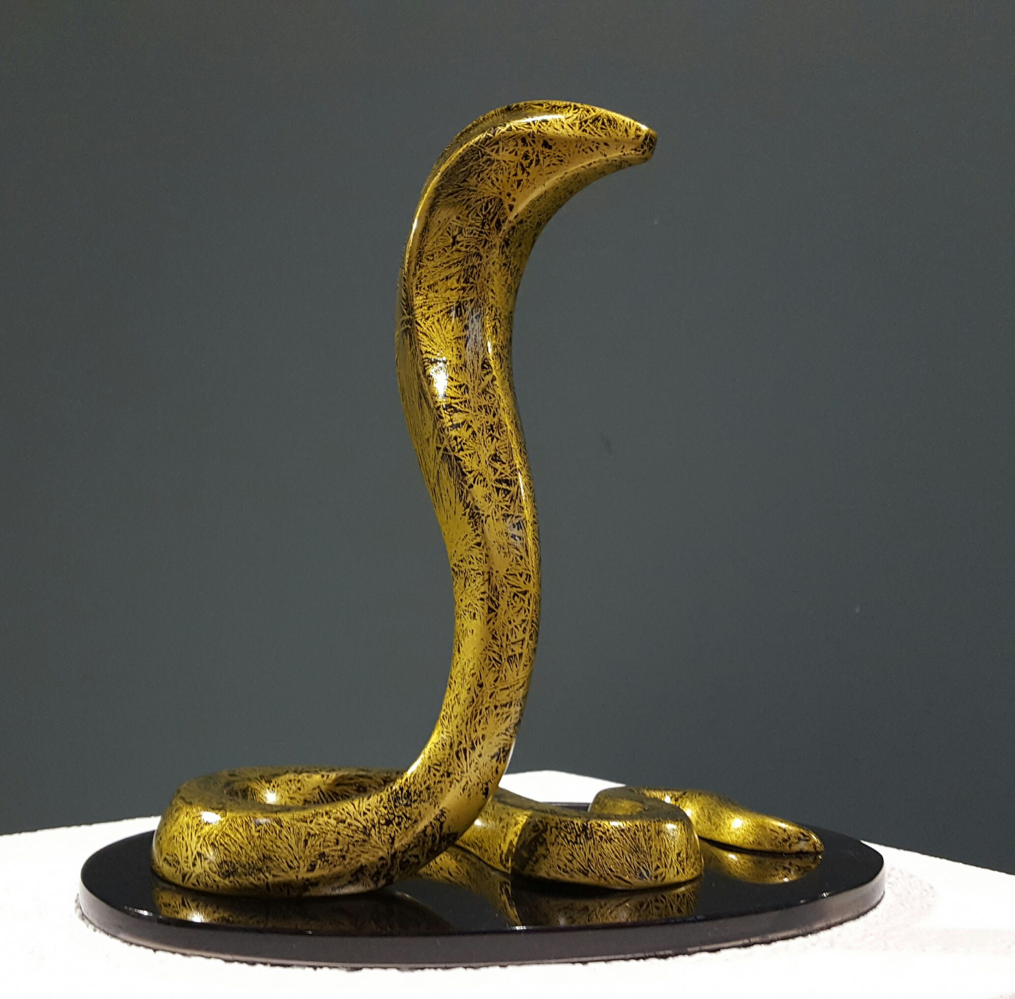 intimidation-cobra