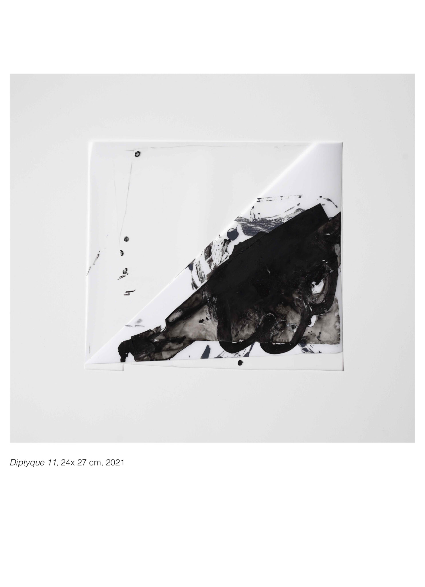 diptyque-11-24x27cm-crayon-encre-et-acrylique-sur-calque-polyester-2021