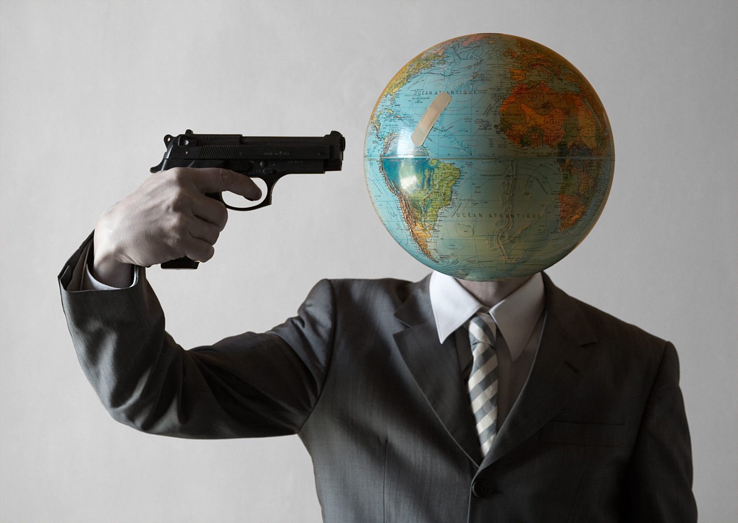 homme-affaire-suicide-planete