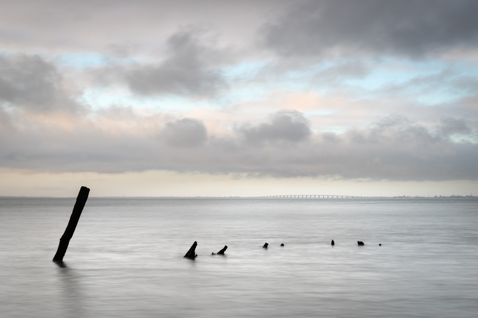mer-piquets-pont-ciel