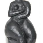 100-petite figure assise - H = 16 cm