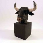 Mini buste de Taureau par Emilie Gavet