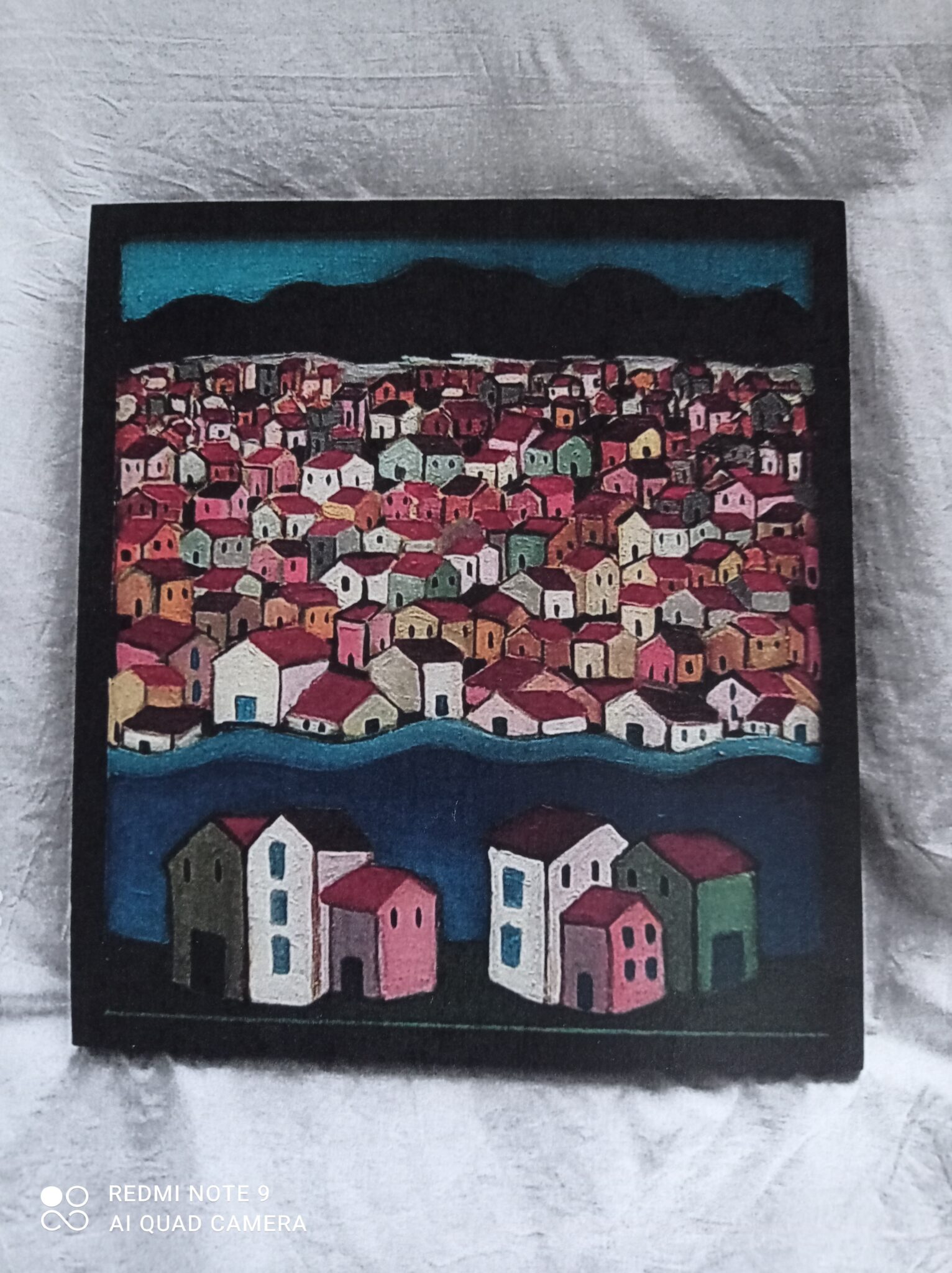 peinture-a-lhuile-sur-bois-dun-paysage-dune-ville-au-bord-de-la-mer