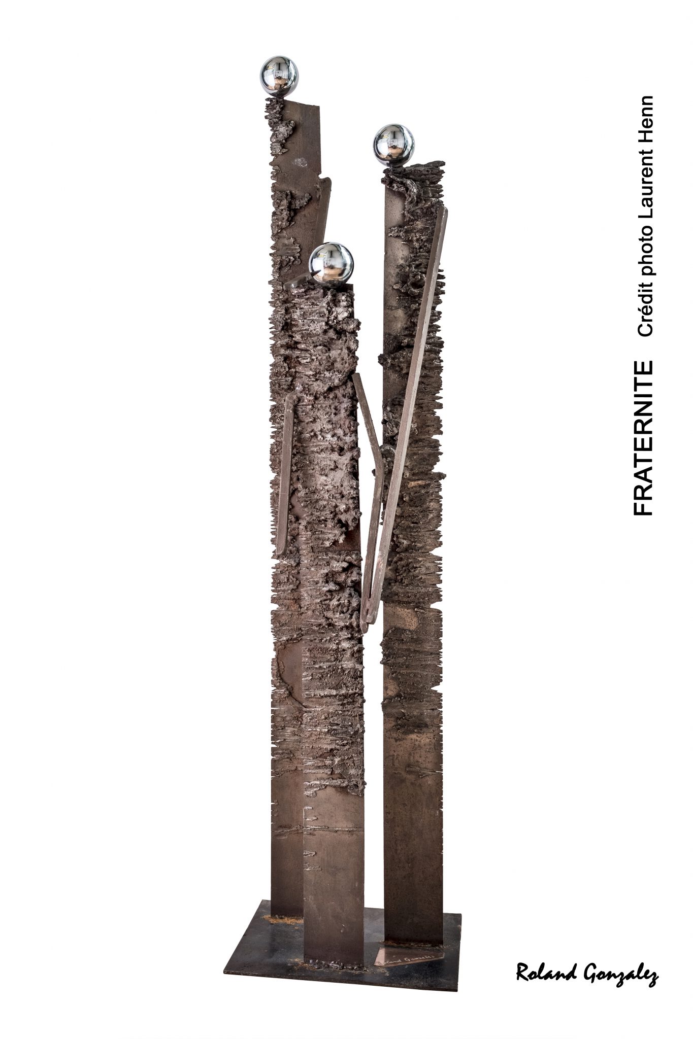 fraternite-acier-hauteur-150-cm