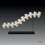 sculpture-resine-automobile-nys-herve-carburaptor